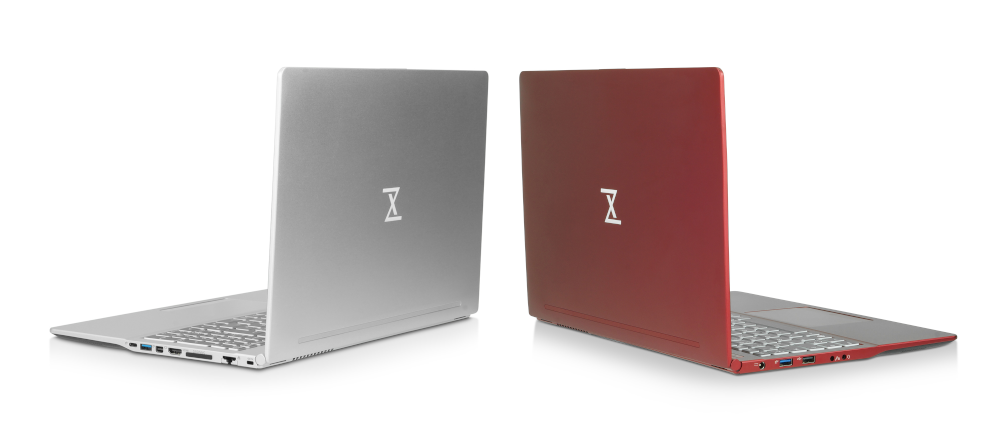 Das InfinityBook Pro 15 gibt es in Silber und in Rot.