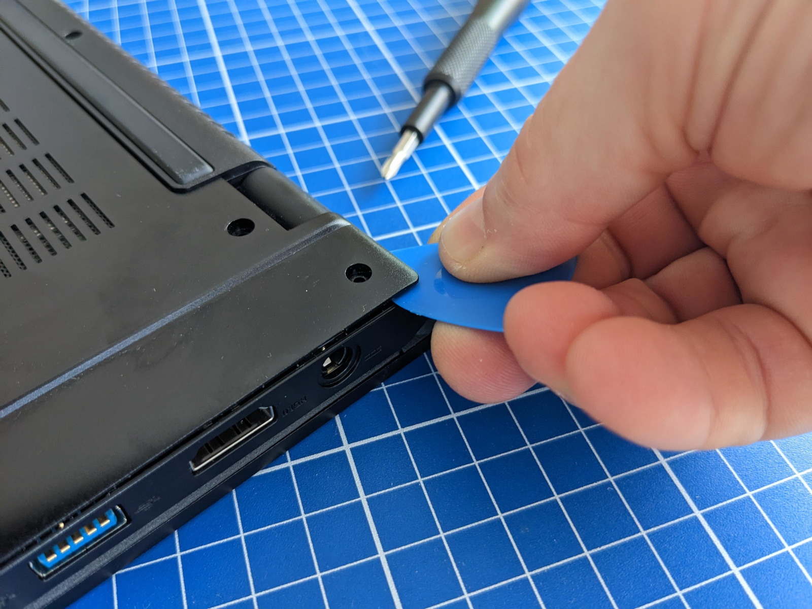A guitar pick can be used to easily open clipped cases.