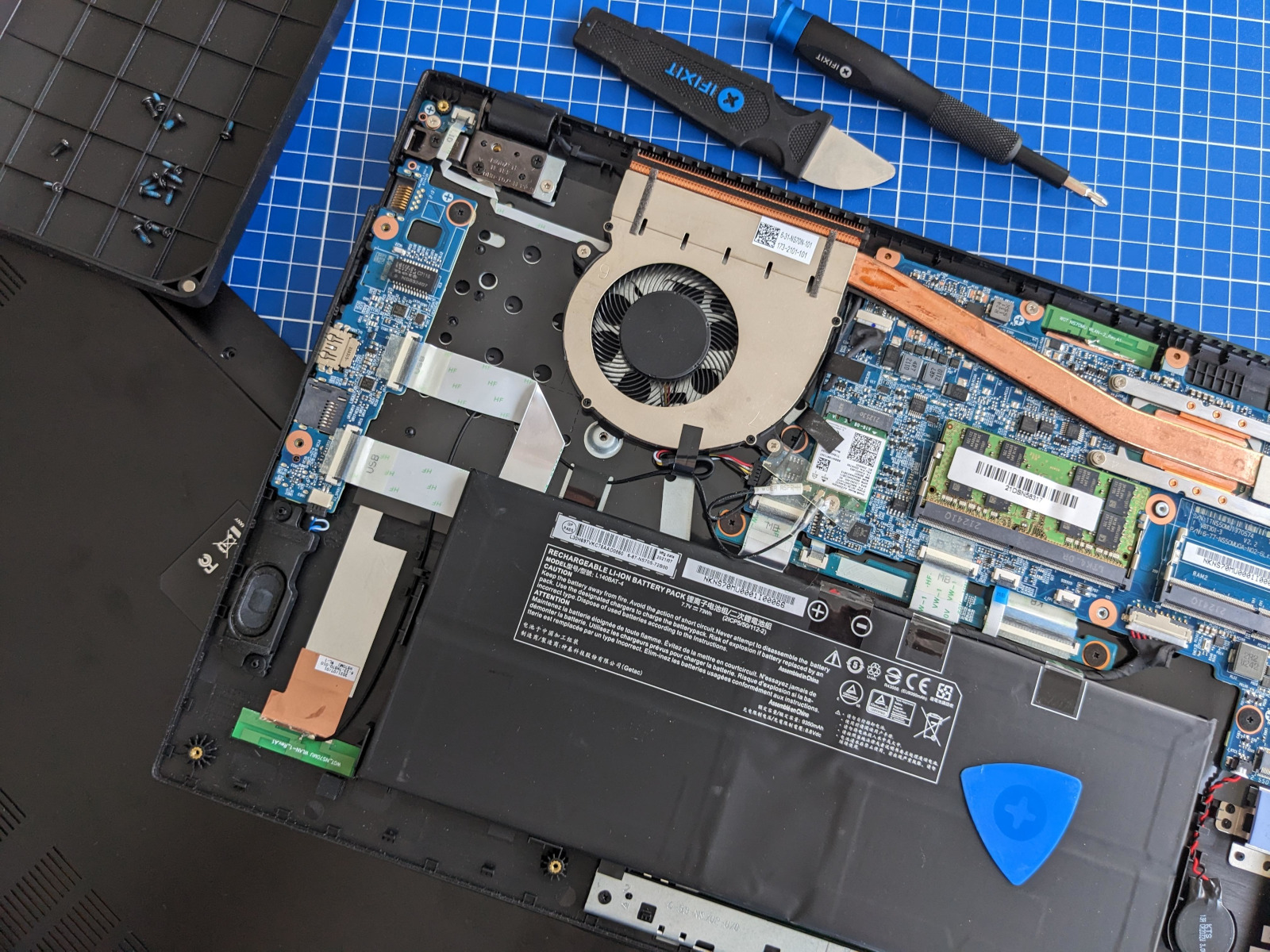 The batteries of all TUXEDO computers can be replaced by the user.