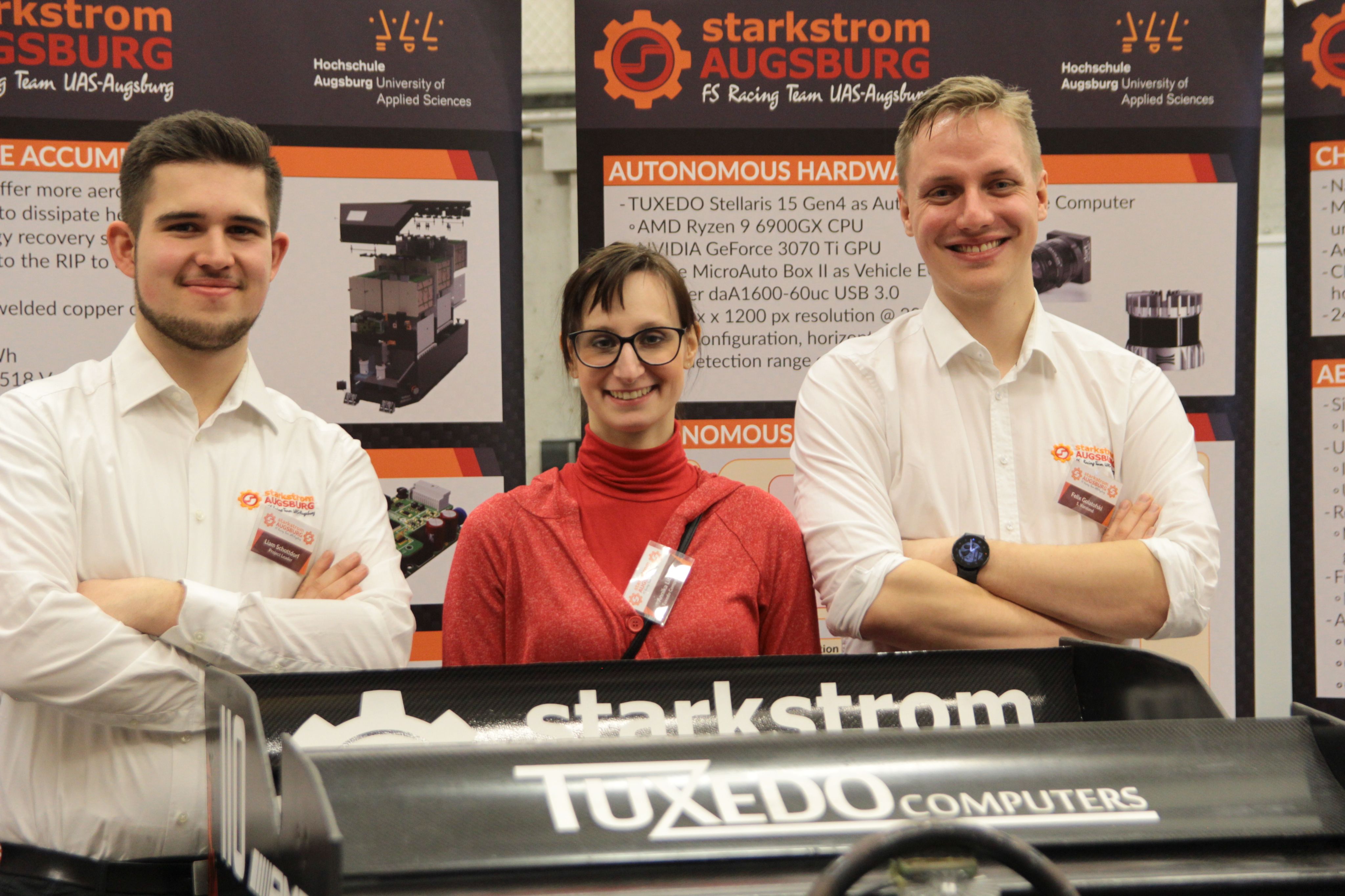 TUXEDO war als Hauptsponsor beim Sponsorenabend eingeladen. v. l. n. r: Liam Schottdorf, Annika Litzel, Felix Golatofski