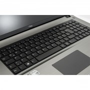 TUXEDO Book BC1703 - 17,3" matt Full-HD + Intel HD 4600 Grafik + drei HDD o. SSD + bis Intel Core i7-4910MQ + bis 16GB RAM + DVD o. Blu-Ray Brenner